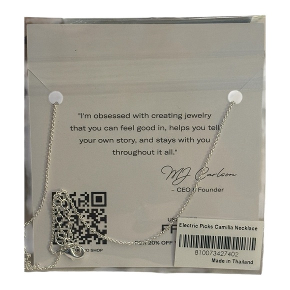 Electric Picks Camilla Necklace โ Silver Clover Pendant - Picture 3 of 7